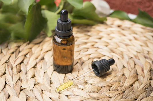 CBD dozavimas ir naudojimas: kaip naudoti CBD aliejų?